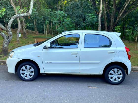 TOYOTA ETIOS 1.3 X 16V FLEX 4P MANUAL